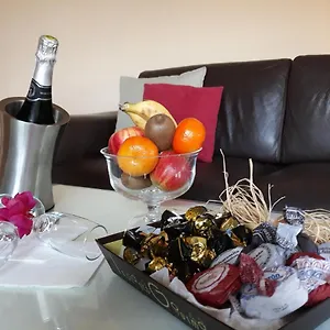 https://el-roble-holidays.1costadelsol.com
